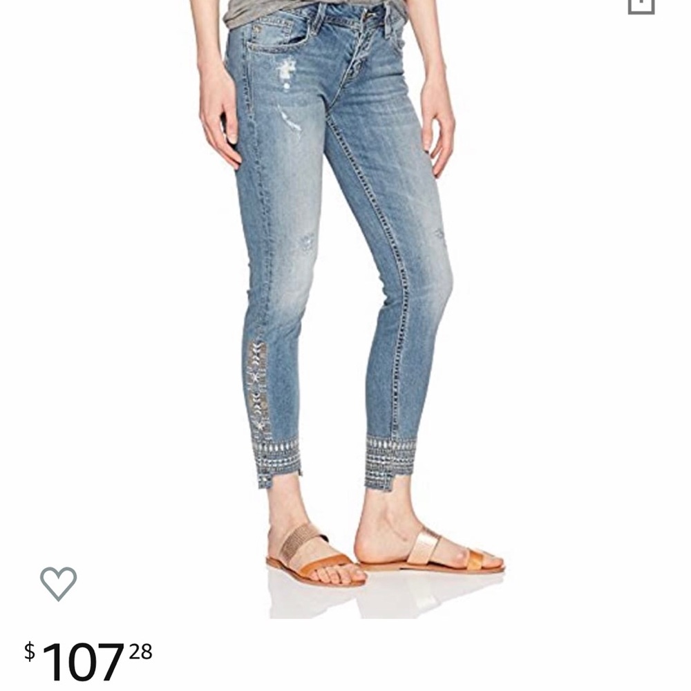 Embellished trendy miss me jeans